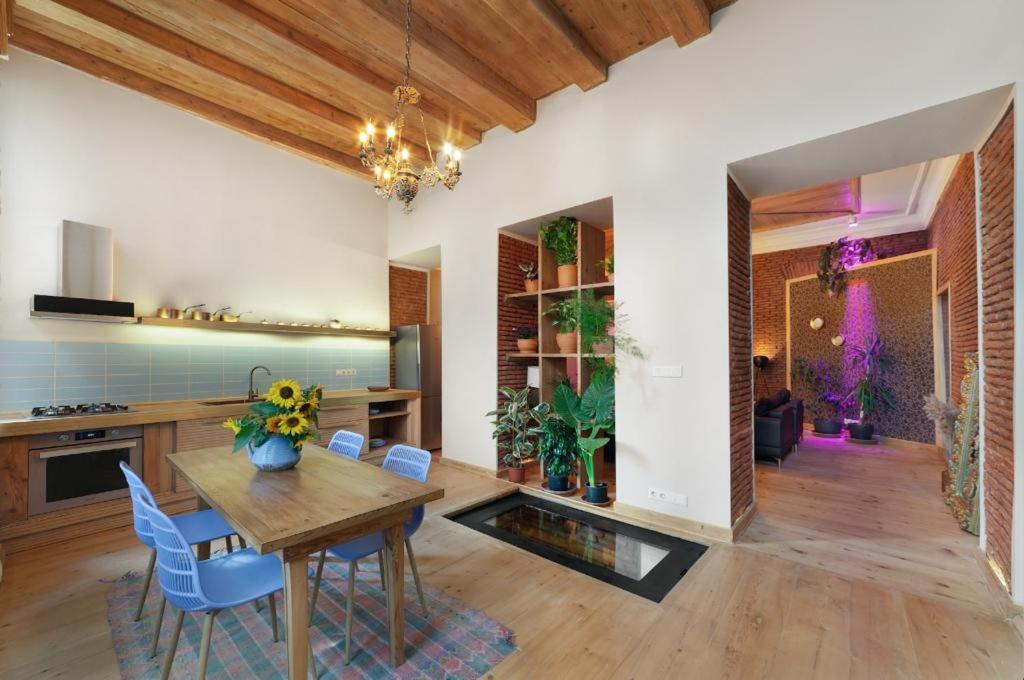 Luxury House Apartment Tbilisi Ngoại thất bức ảnh